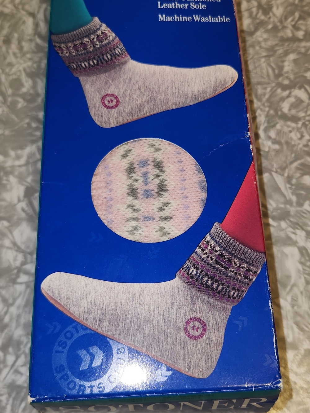 isotoner Heather Gray Slipper Socks with Purple Pattern Cuff